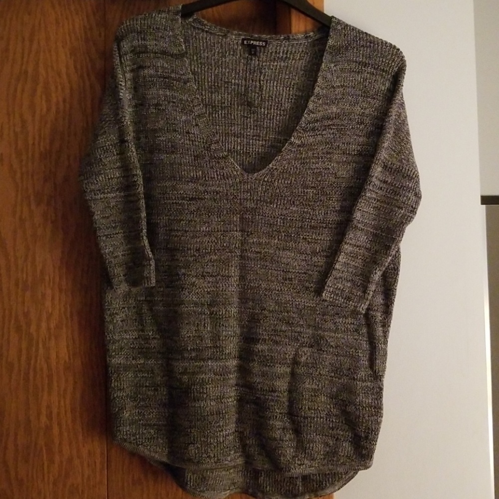 NWOT Express 3/4 sleeve sweater